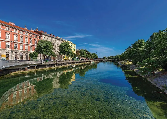 2 Bedroom Amazing In Apartmán Rijeka
